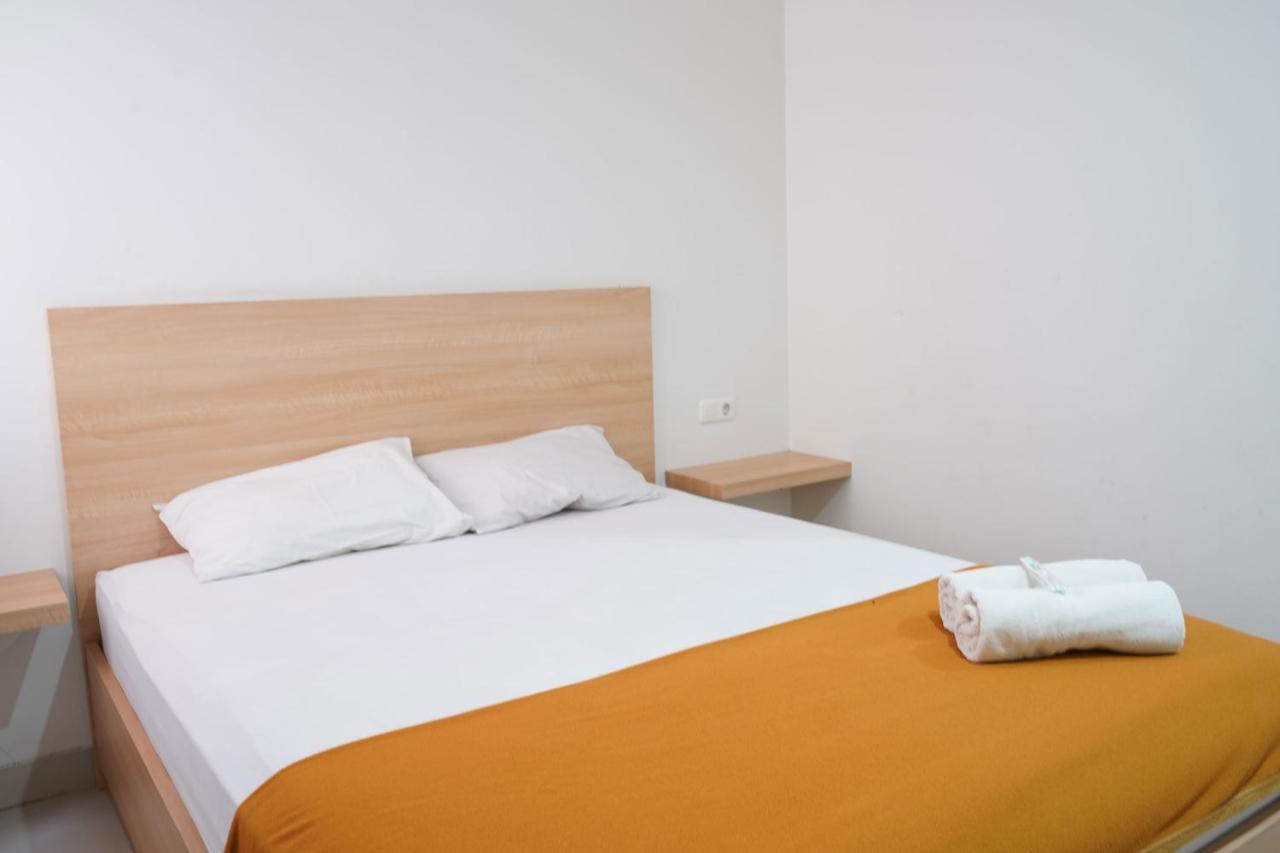 Urooms Tanah Abang Jakarta Eksteriør bilde